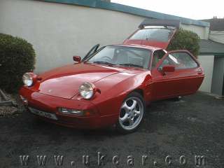 928 strikes a pose