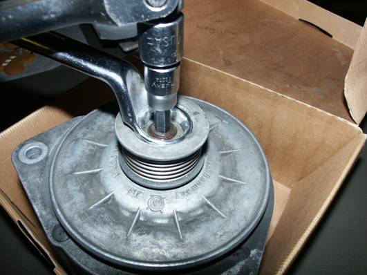 http://teamschock.de/Pictures/Alternator%20Overhaul%20Pictures/1.%20Kontermutter.JPG