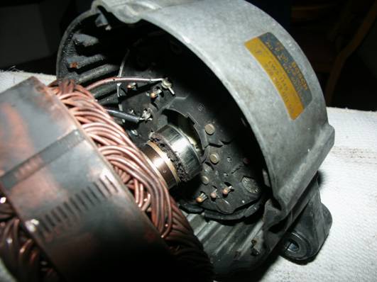http://teamschock.de/Pictures/Alternator%20Overhaul%20Pictures/10.%20Lager.JPG